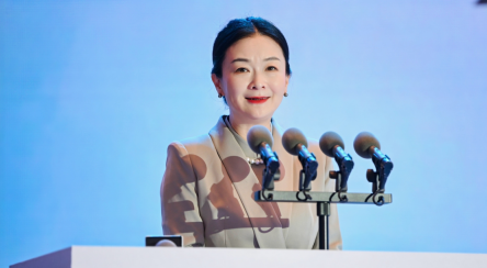 中国营养保健食品协会执行副会长厉梁秋(受访者供图)