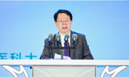 国家药品监督管理局党组成员、副局长赵军宁(受访者供图)
